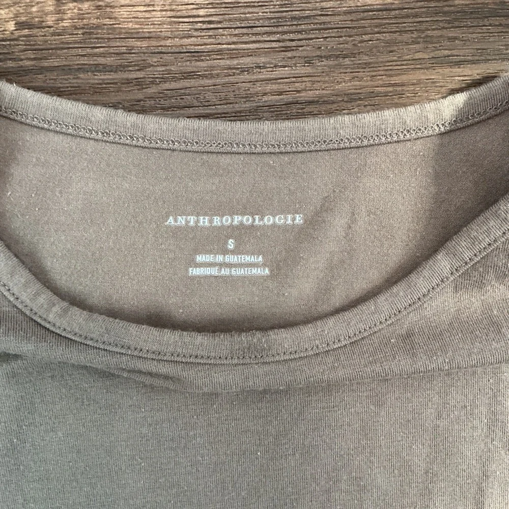 Anthropologie Long Sleeve Crew Neck Top Taupe Brown Raw Hem Small Minimalist